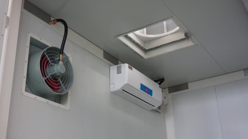 小屋14-19 層架式危化品.jpg